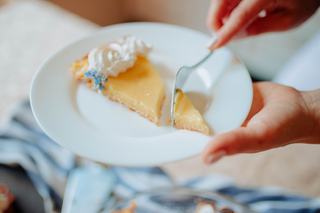 Faire un gâteau du Vully à la crème ou au lard